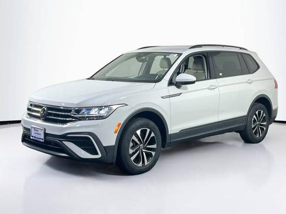 VOLKSWAGEN TIGUAN 4MOTION 2022 3VV0B7AX4NM085431 image